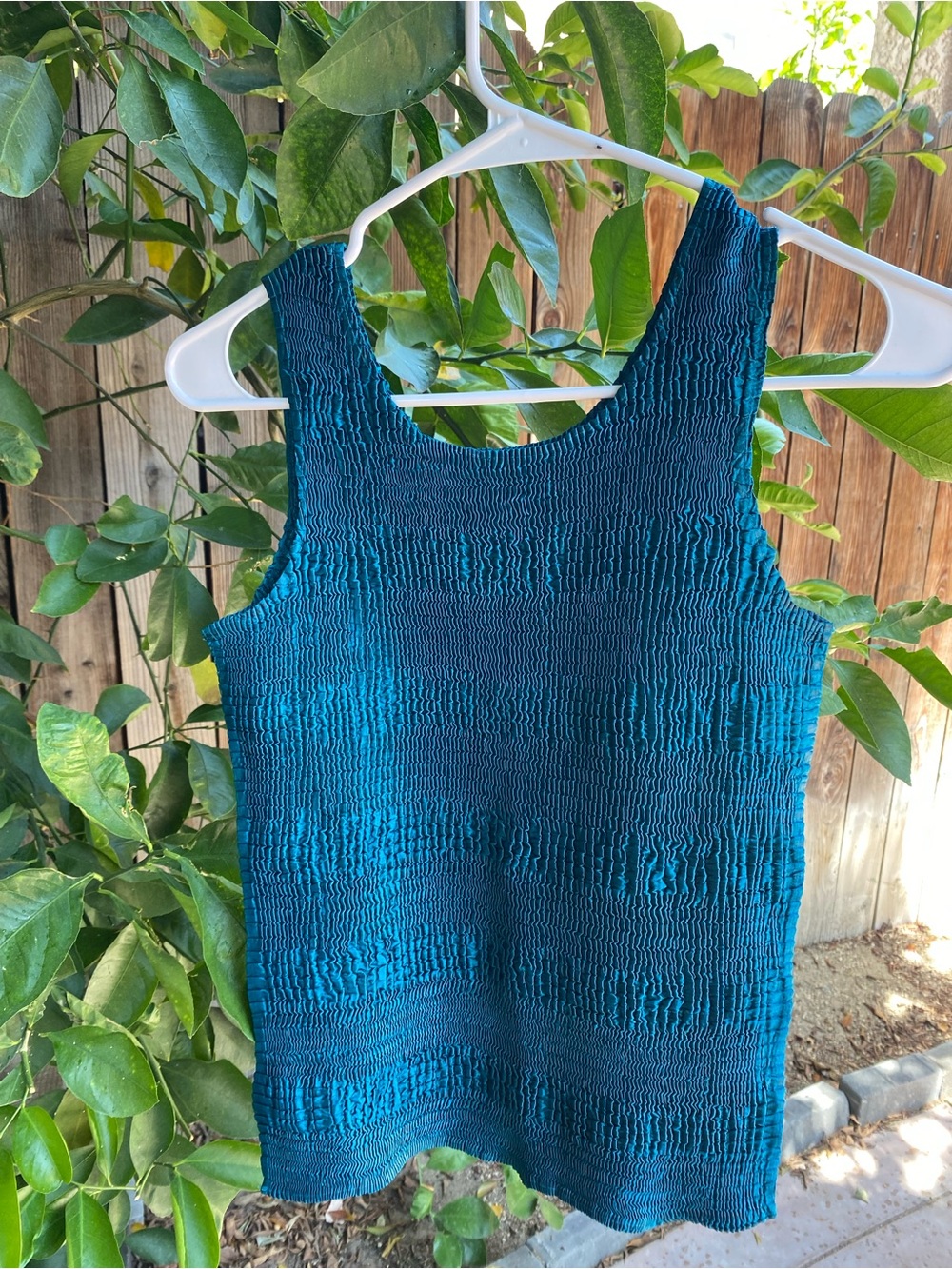 Textured Sleeveless Tank Top in Teal